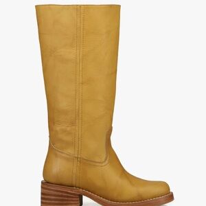 FRYE Women's tall pull on boots 
Women’s size 7 
Banana color
nwt